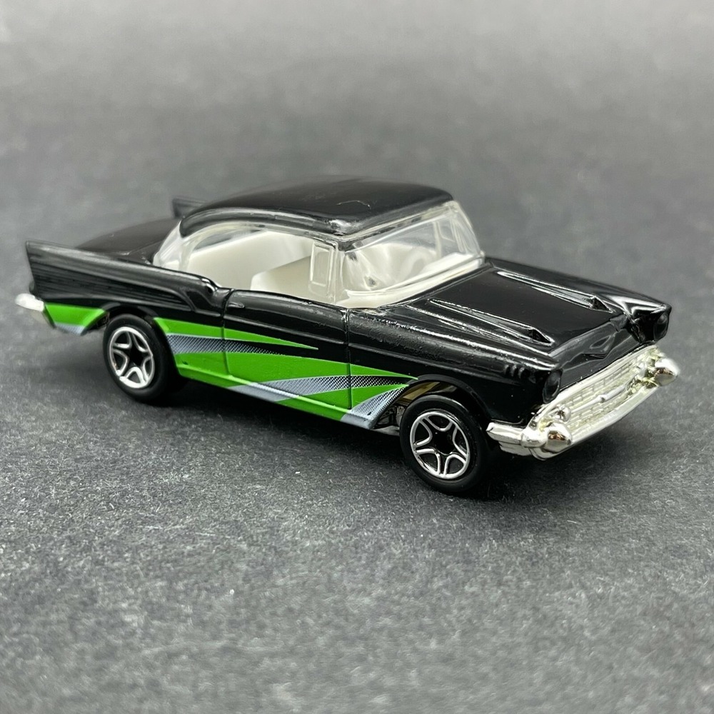 Matchbox 1957 '57 Chevrolet Chevy Bel Air 2 Door Car Black Graphics Diecast 1/66